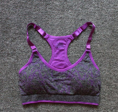 Quick-drying and moisture-absorbing elastic sports bra for running, fitness, yoga and sports hall.